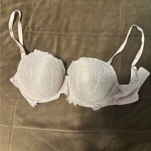 Victoria's Secret Lace Underwire Bra - Light Pink